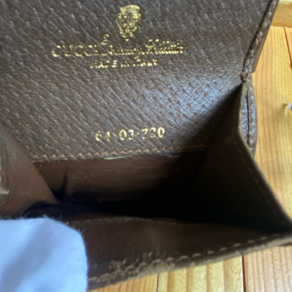 Gucci GG Supreme Coin Case/Wallet - Picture 10 of 16